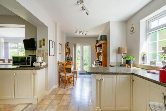 3 bed Detached for sale Image 6