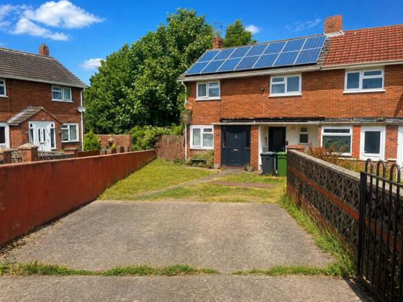 3-bed terraced on Thornpark Rise, Whipton, Exeter EX1 3HJ, £210,000