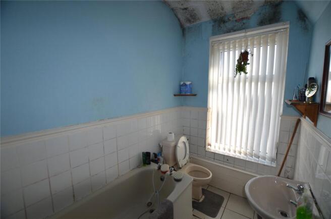 Flat 3 Bathroom