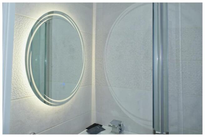 1 bed Apartment to rent Image 12