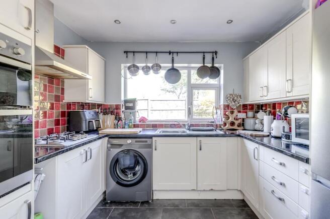 Kitchen/ Dining Room