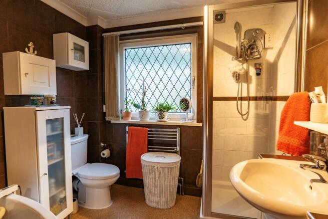 Family Bathroom.