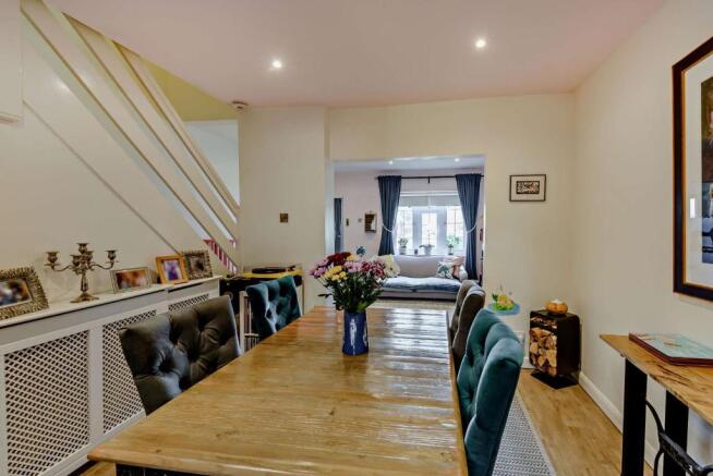 8510405-interior07-800.jpg