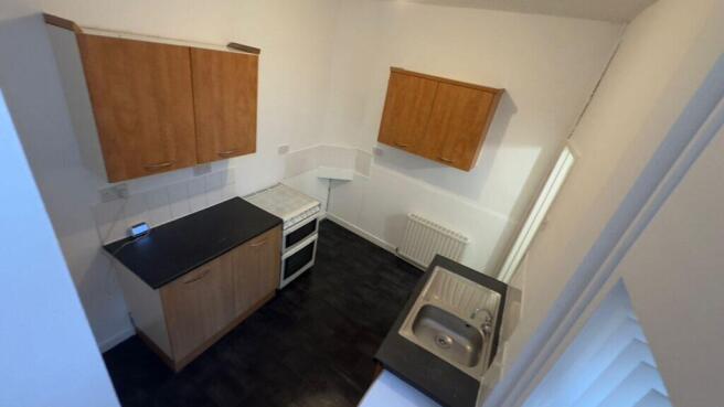 2 bed Terraced to rent Image 9