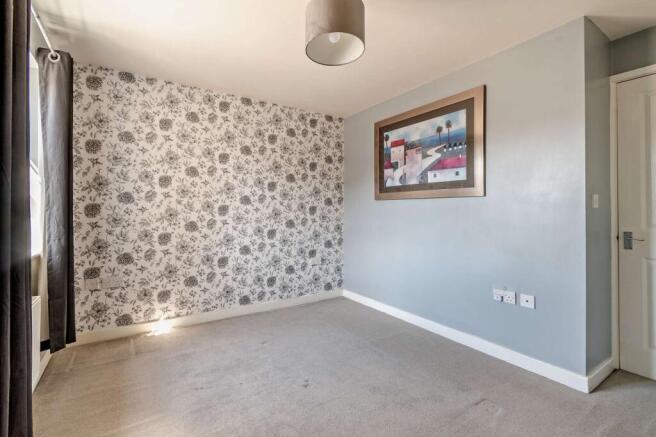 3 bed Semi-Detached for sale Image 11