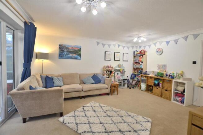 Living Room 3.JPG