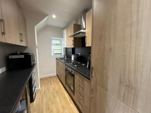 2 bed Terraced for sale Image 8