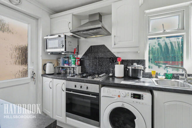 3 bed Semi-Detached for sale Image 5