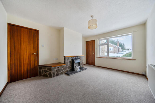 1395965-11-696121...