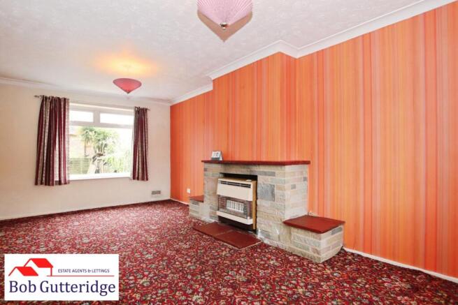 THROUGH LOUNGE / DINER