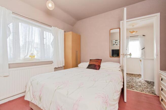 3 bed Semi-Detached for sale Image 11