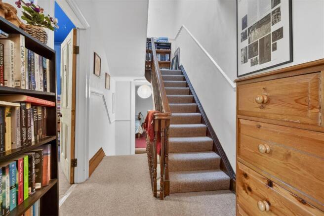 5 bed Terraced for sale Image 10