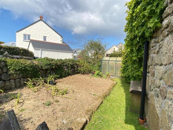 Gardens, Parking and Views