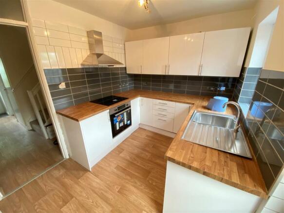 Kitchen NEW.jpg