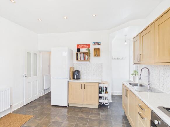 2 bed Terraced for sale Image 9