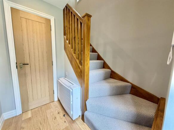 1 bed Apartment to rent Image 5
