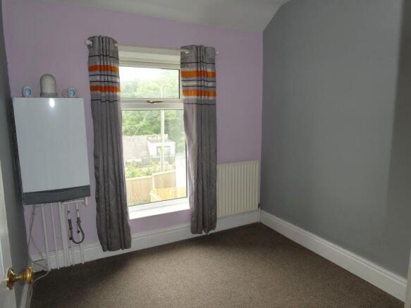 2 bed Terraced to rent Image 8