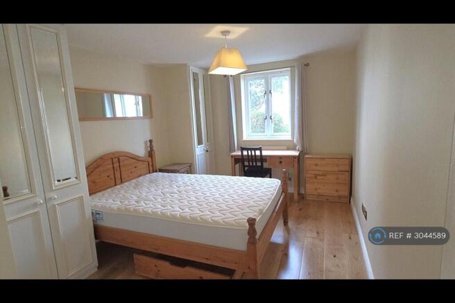 Ensuite Bedroom, River View