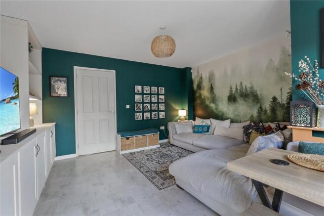 3 bed Semi-Detached for sale Image 11