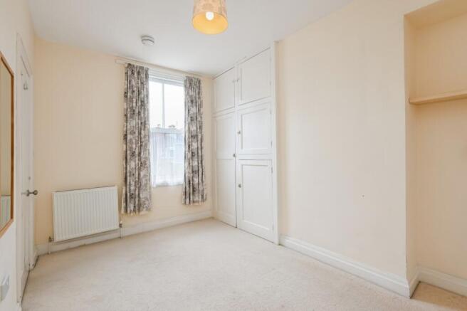 3 bed Terraced to rent Image 6