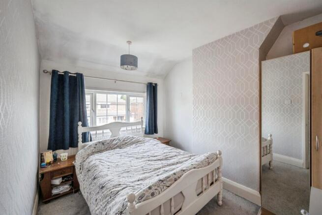3 bed Semi-Detached for sale Image 8