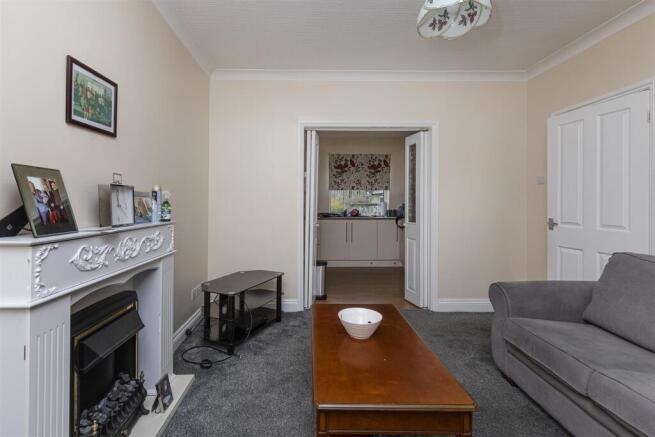 2 bed Semi-Detached Bungalow for sale Image 8