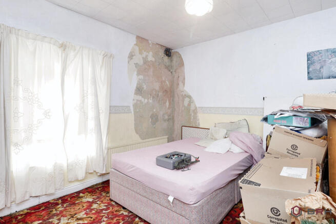 4 bed Terraced for sale Image 10