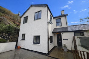 Tan Y Graig, Glanypwll Road, Blaenau Ffestiniog LL41 3RH