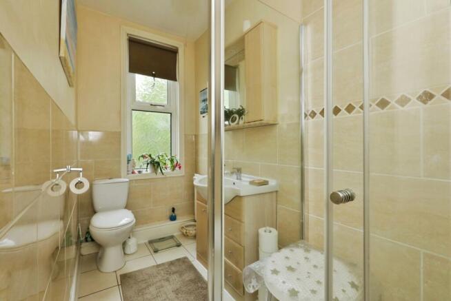 4 bed Terraced for sale Image 5