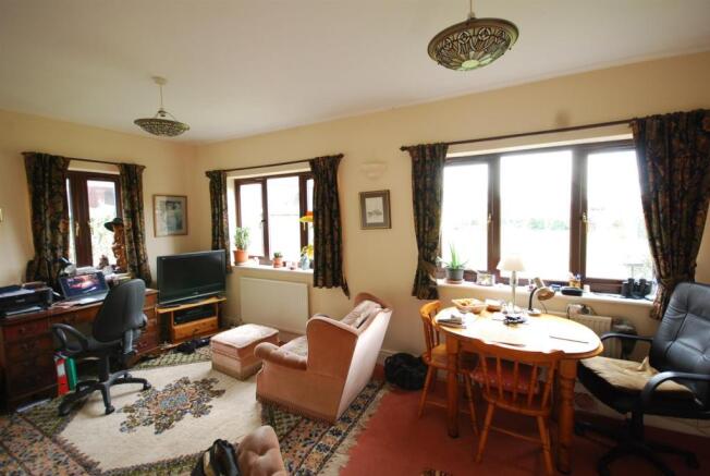 SITTING ROOM