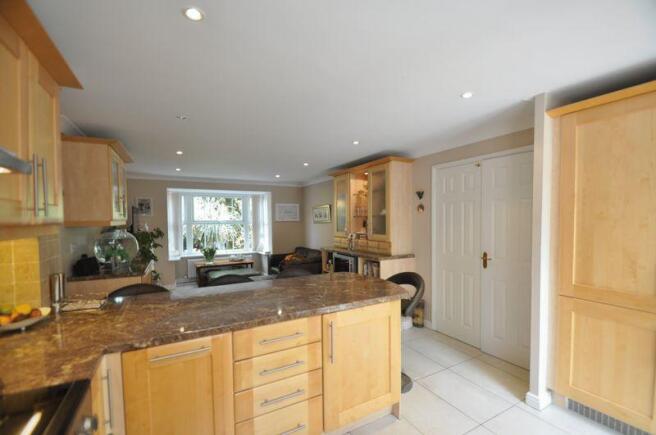 Kitchen/Breakf...