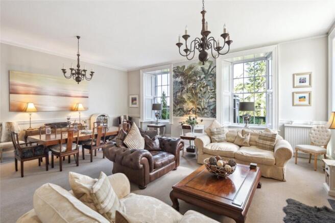 Living/Dining Area