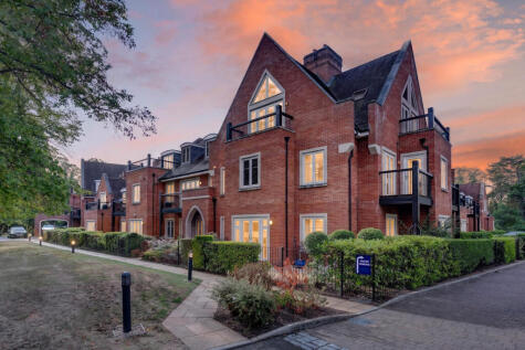 Woolf Drive, Wokingham, RG40