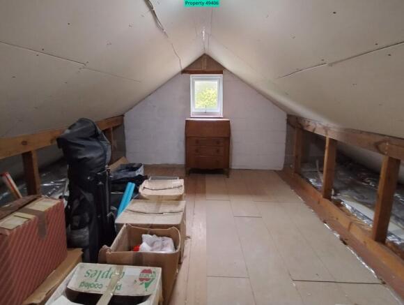 Rear loft room