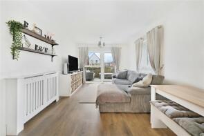89, Dovestone Close, Grays RM20 3DF