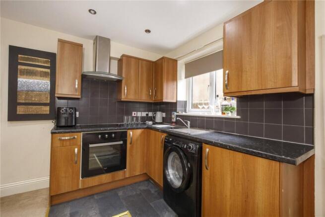1 bed Apartment to rent Image 6