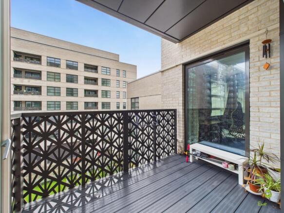  Presented by Clinton at EweMove Bexleyheath and D