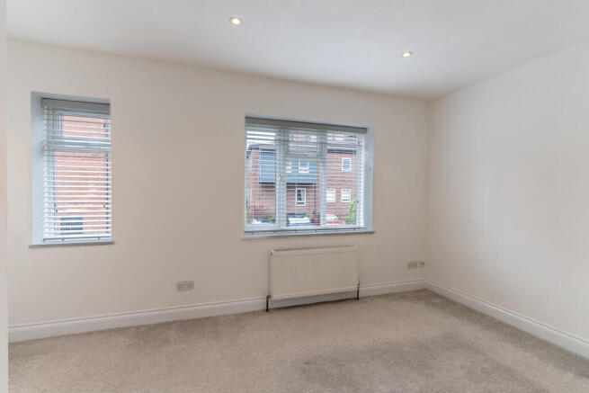 5 Egerton Square-...