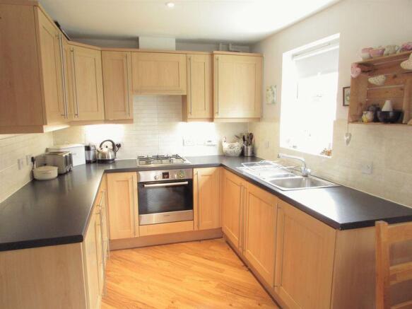 Fitted kitchen