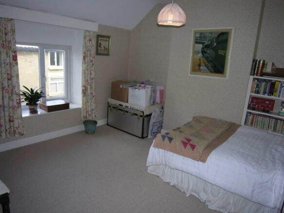 Photo 8
