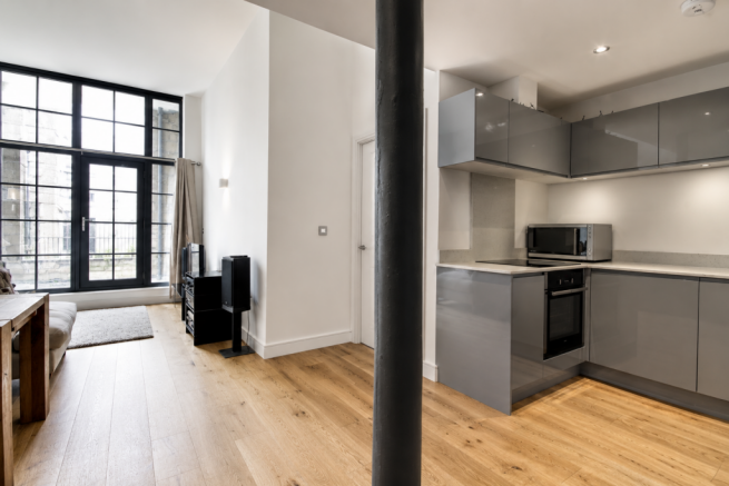 2 bed Apartment for sale Image 5