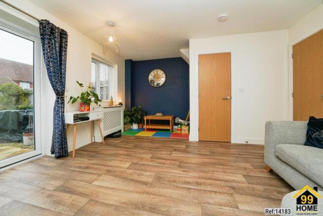 Sharing Grove, Cheltenham, Gloucestershire, GL52 photo 4