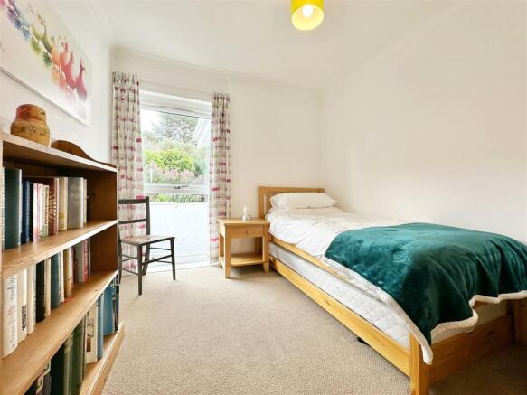 Bedroom 4.JPG