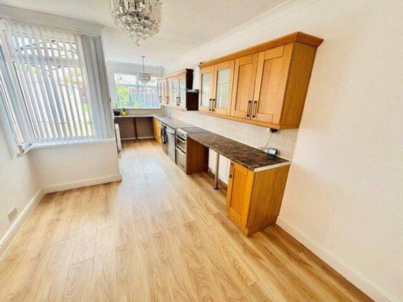 2 bed Semi-Detached for sale Image 6