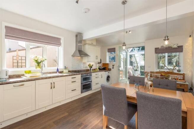 Wold View Kitchen Dining Room-2.jpg