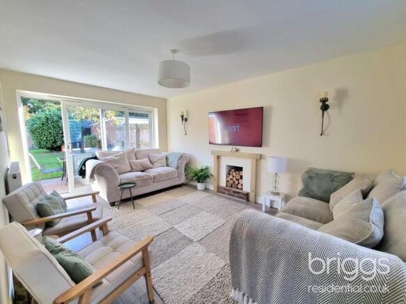 Manor Way, Deeping St James, Market Deeping, PE6 photo 3