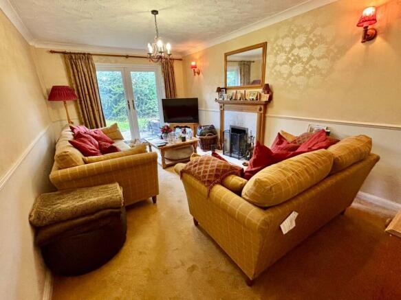 Truesdale Gardens, Langtoft, Market Deeping, PE6 photo 2