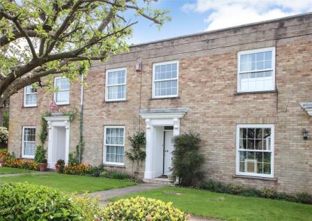Courtenay Place, Lymington, Hampshire, SO41