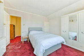 98, Mayday Gardens, Kidbrooke SE3 8NW