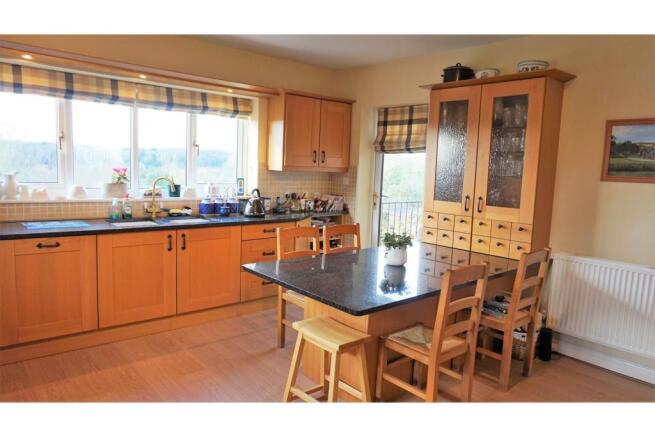 Kitchen / Breakfast